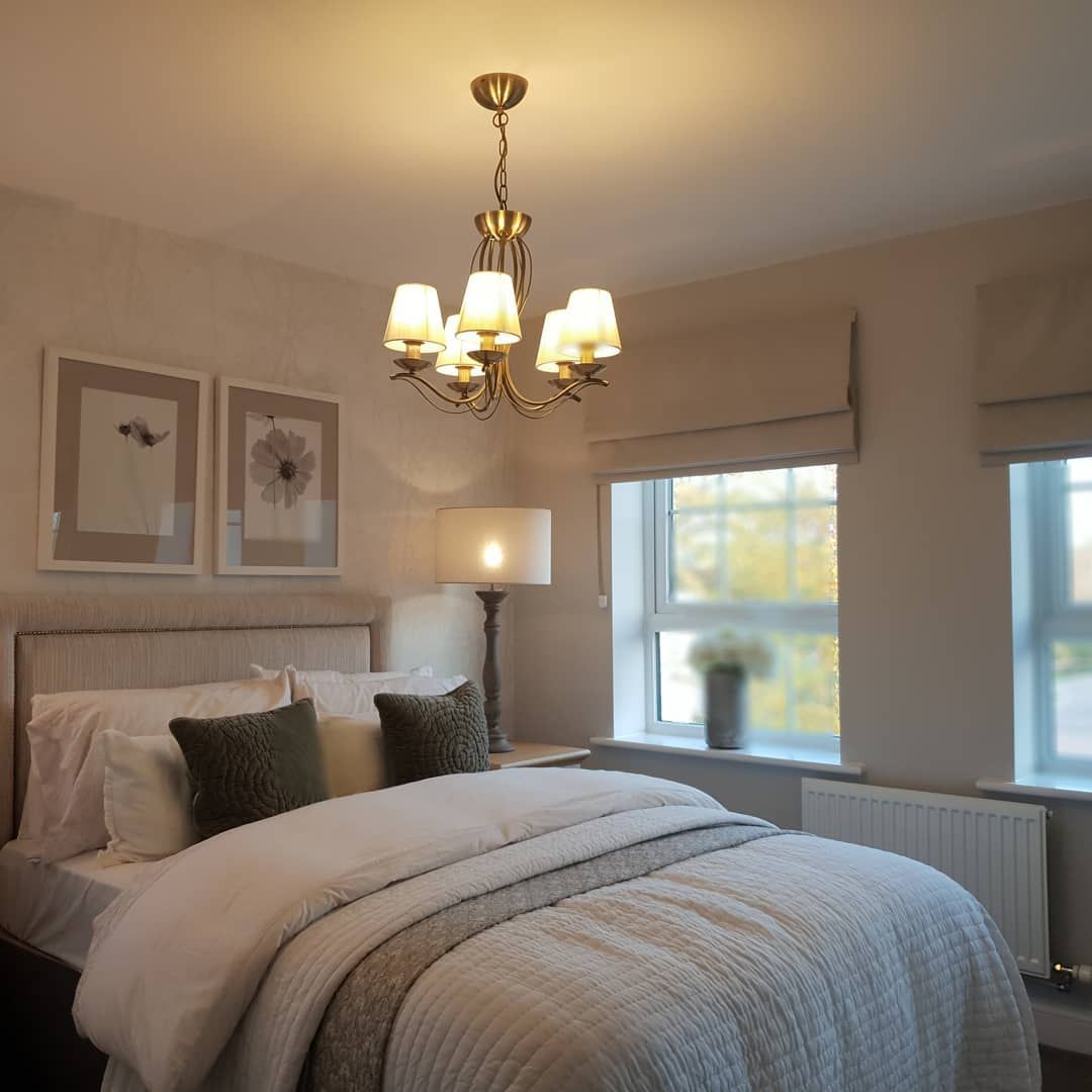 elegant roman blinds for dubai bedrooms and living rooms